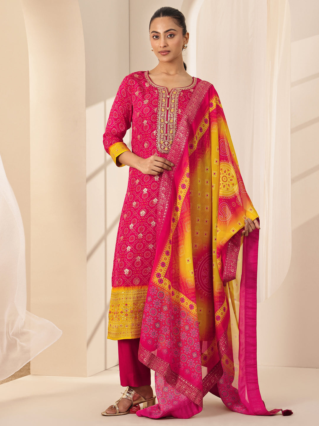Red Printed Silk Blend Straight Suit Sets With Dupatta