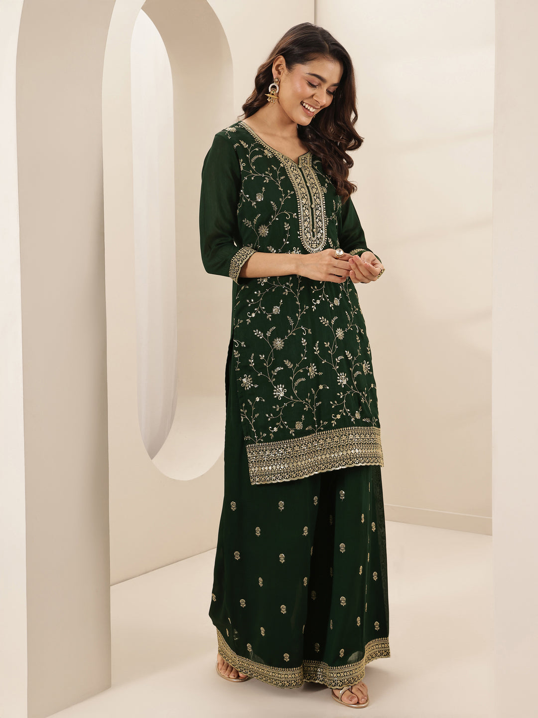 Libas Art Green Embroidered Silk Blend Straight Suit Sets With Dupatta