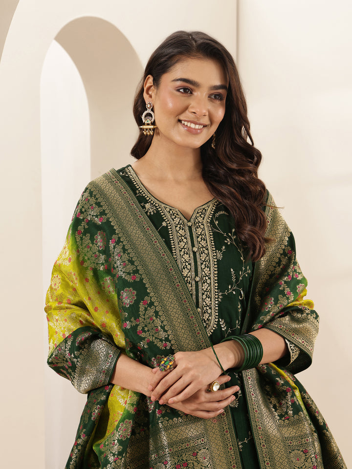 Libas Art Green Embroidered Silk Blend Straight Suit Sets With Dupatta