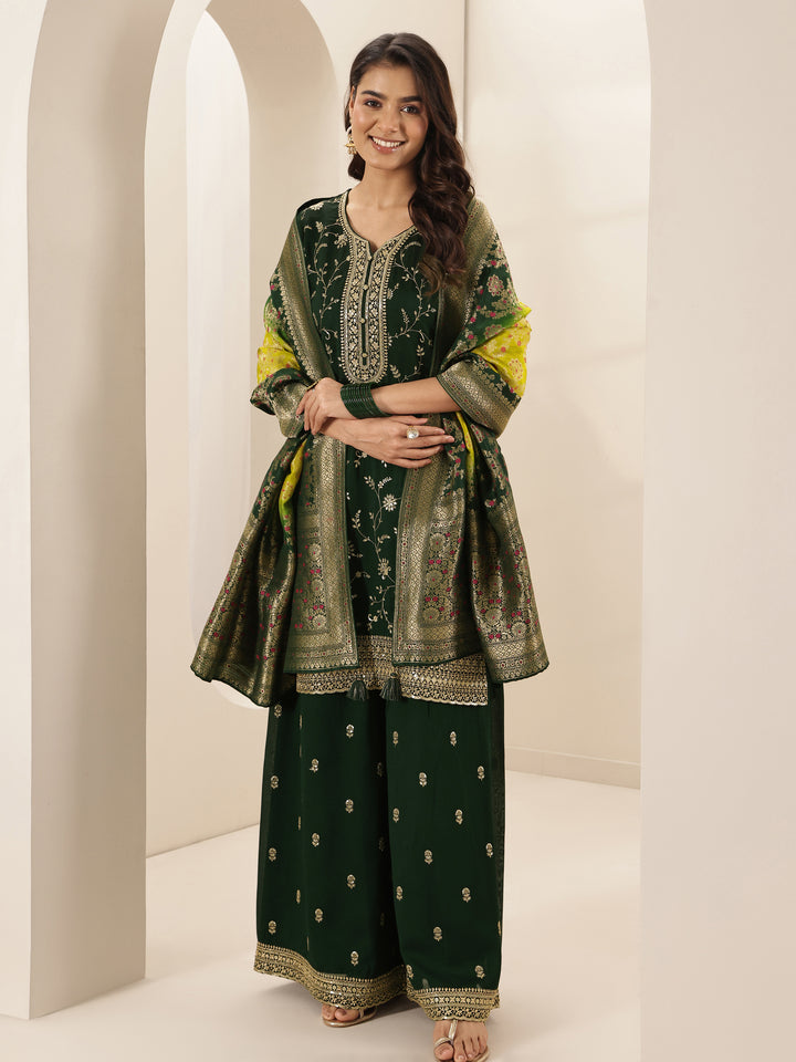 Libas Art Green Embroidered Silk Blend Straight Suit Sets With Dupatta
