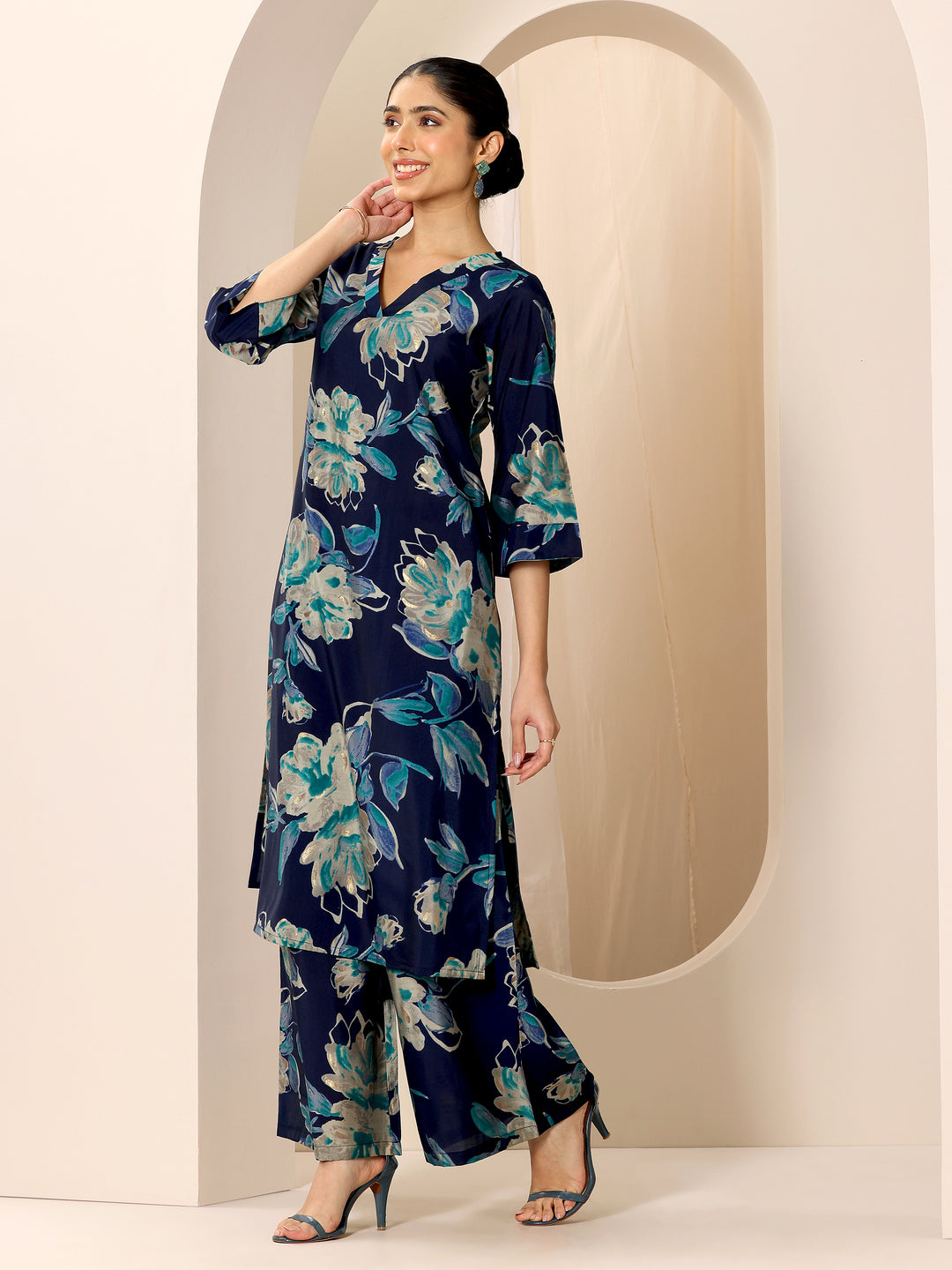 Blue Printed Silk Blend Straight Kurta Set