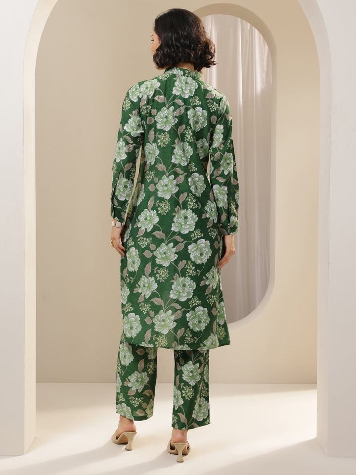 Green Printed Silk Blend Straight Kurta Set