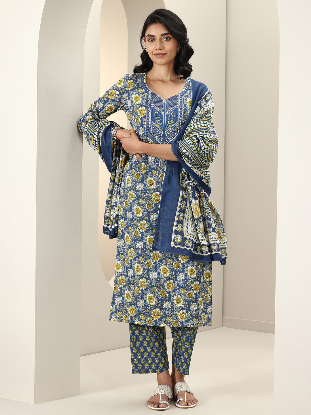 Blue Printed Cotton Straight Suit Sets With Dupatta