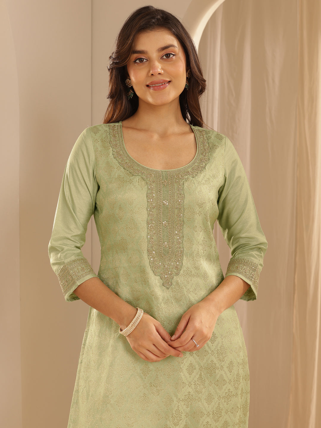 Green Woven Design Silk Blend Straight Suit Set With Dupatta