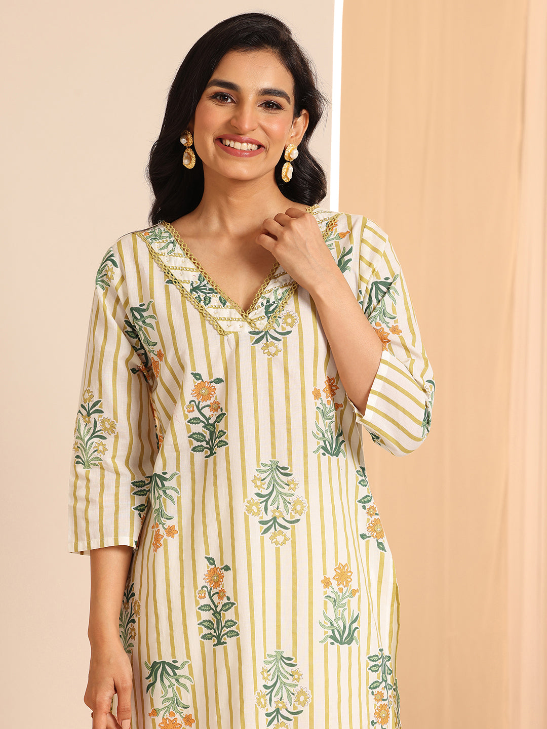 Off White Printed Cotton Straight Suit Sets With Dupatta