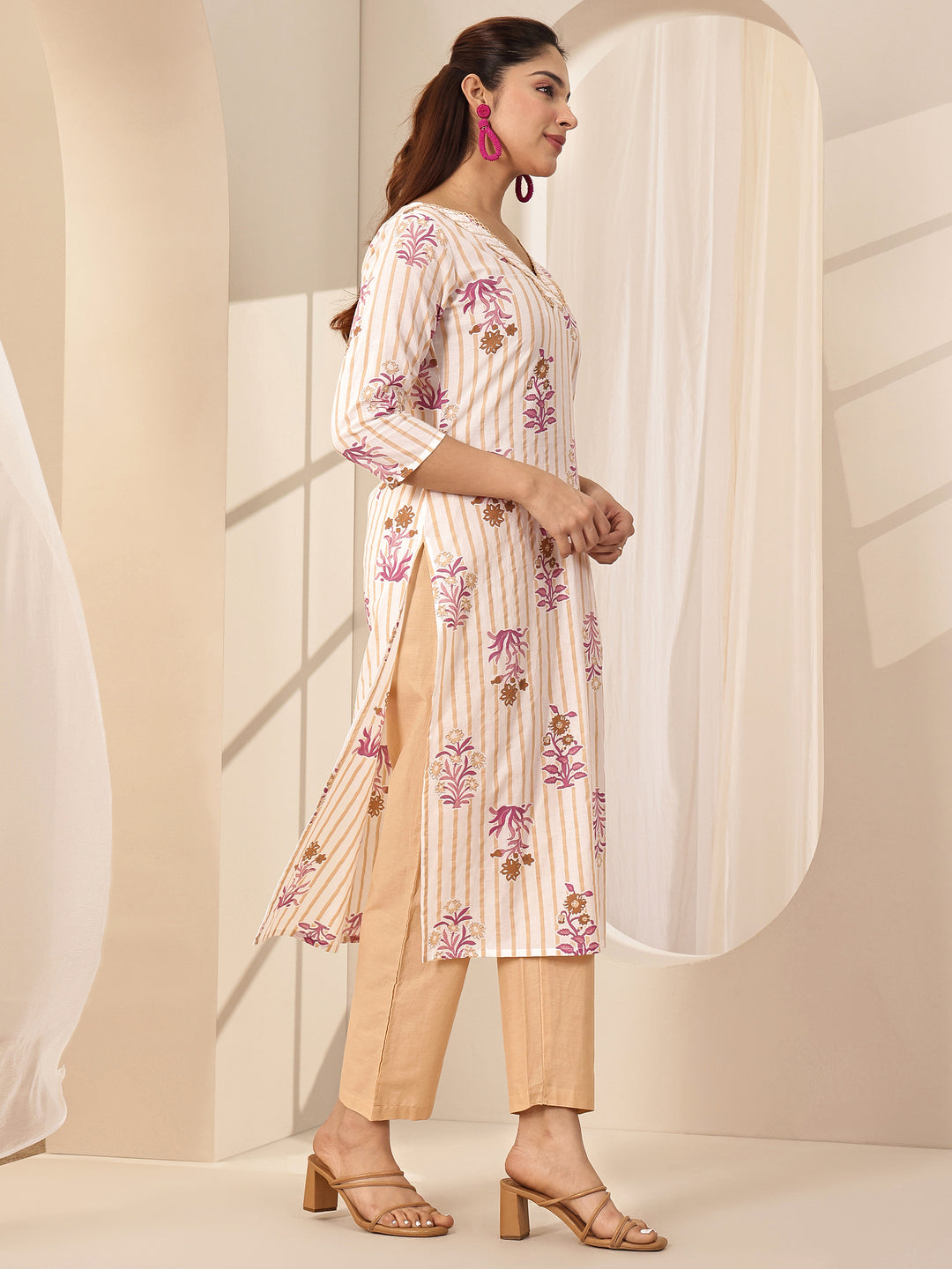 Off White Printed Cotton Straight Suit Sets With Dupatta