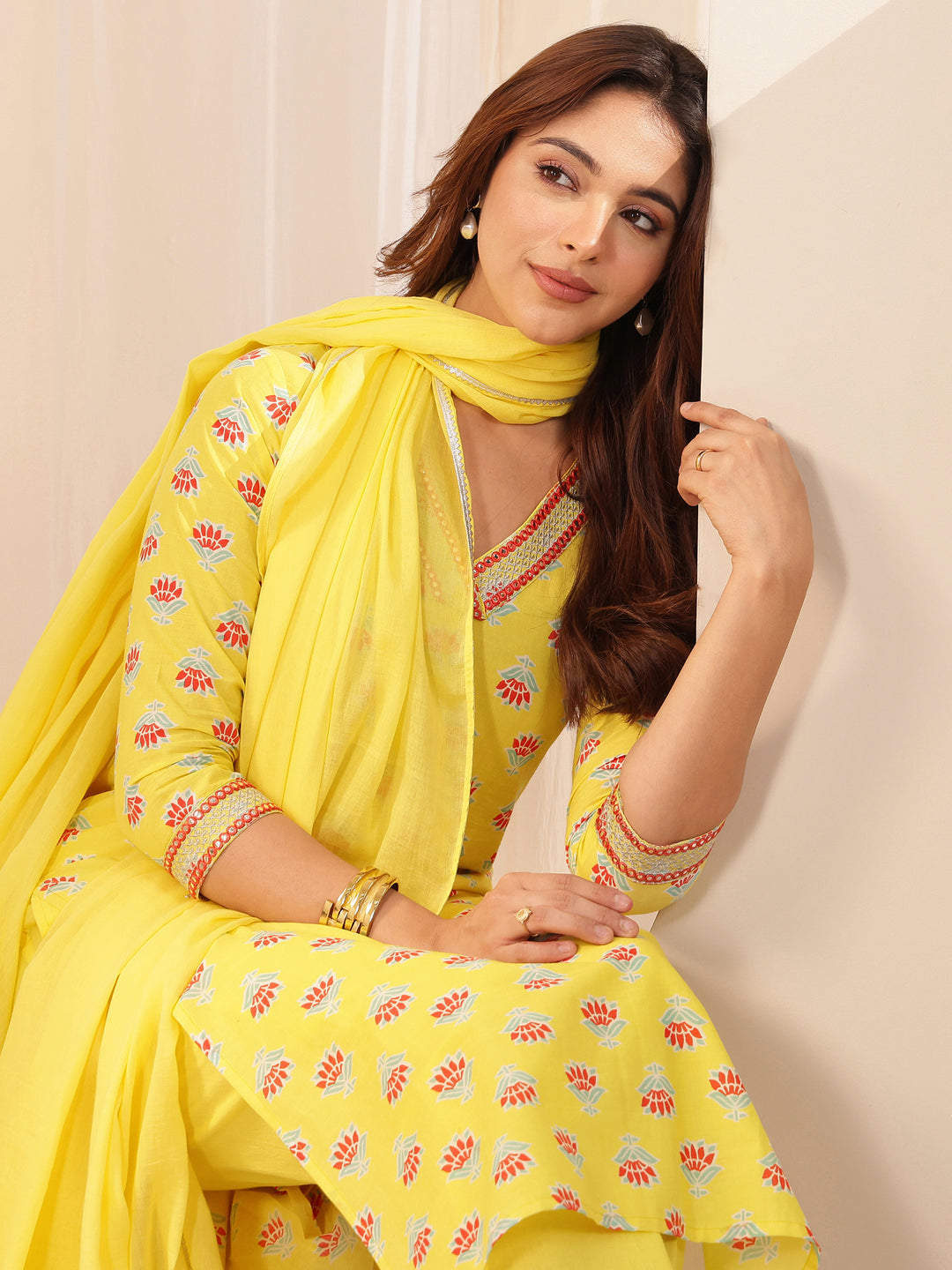 Yellow Printed Cotton Straight Suit Sets With Dupatta