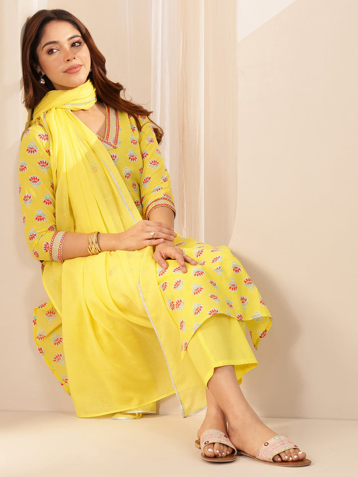 Yellow Printed Cotton Straight Suit Sets With Dupatta