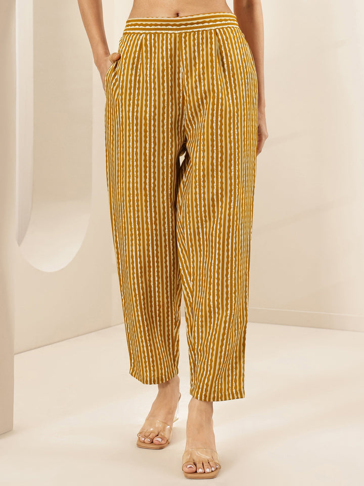 Mustard Printed Cotton Blend Straight Suit Sets With Dupatta