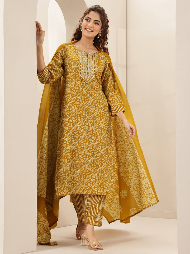 Mustard Printed Cotton Blend Straight Suit Sets With Dupatta