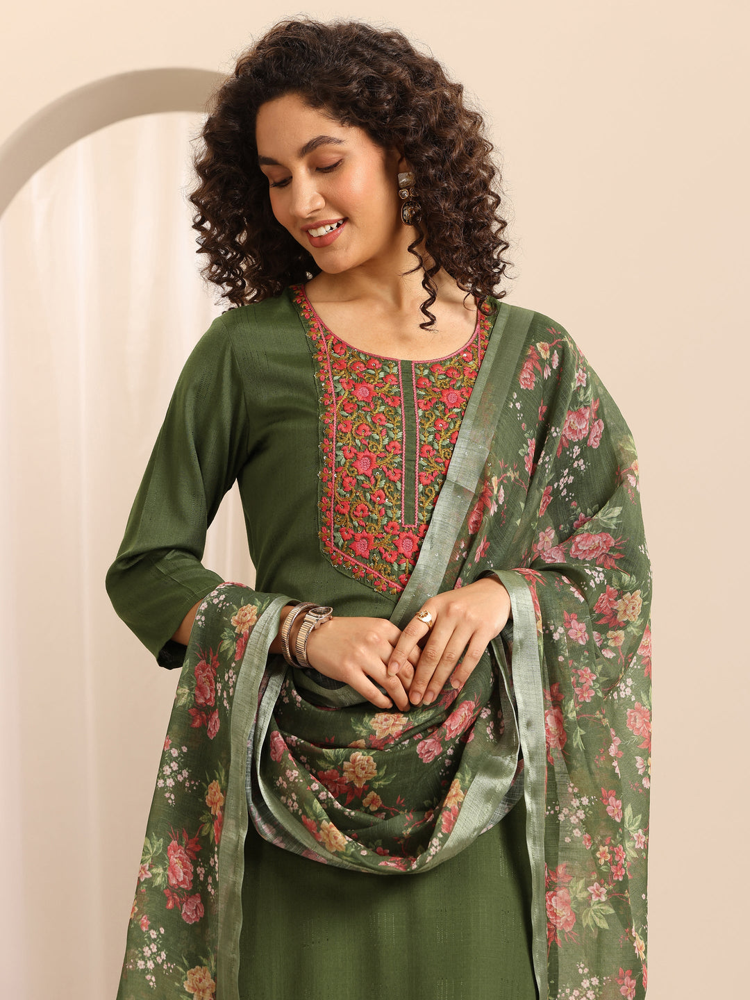 Green Woven Cotton Blend Straight Suit Set With Dupatta