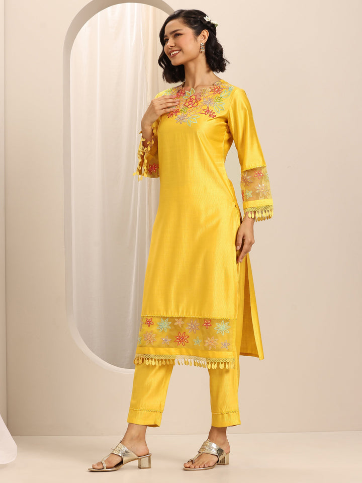 Yellow Embroidered Silk Blend Straight Suit Set With Dupatta