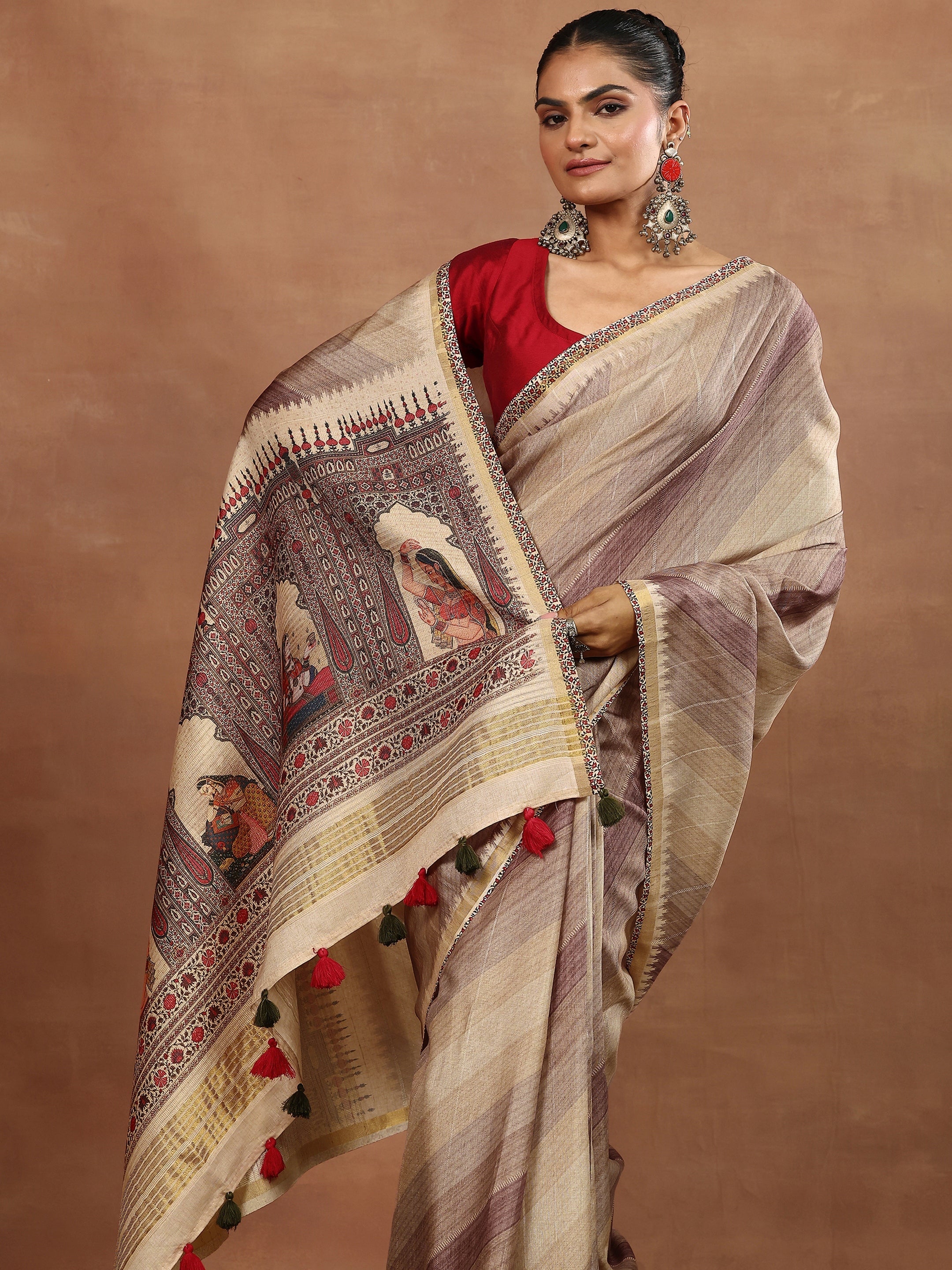 Multi Printed Silk Blend Saree With Unstitched Blouse Piece