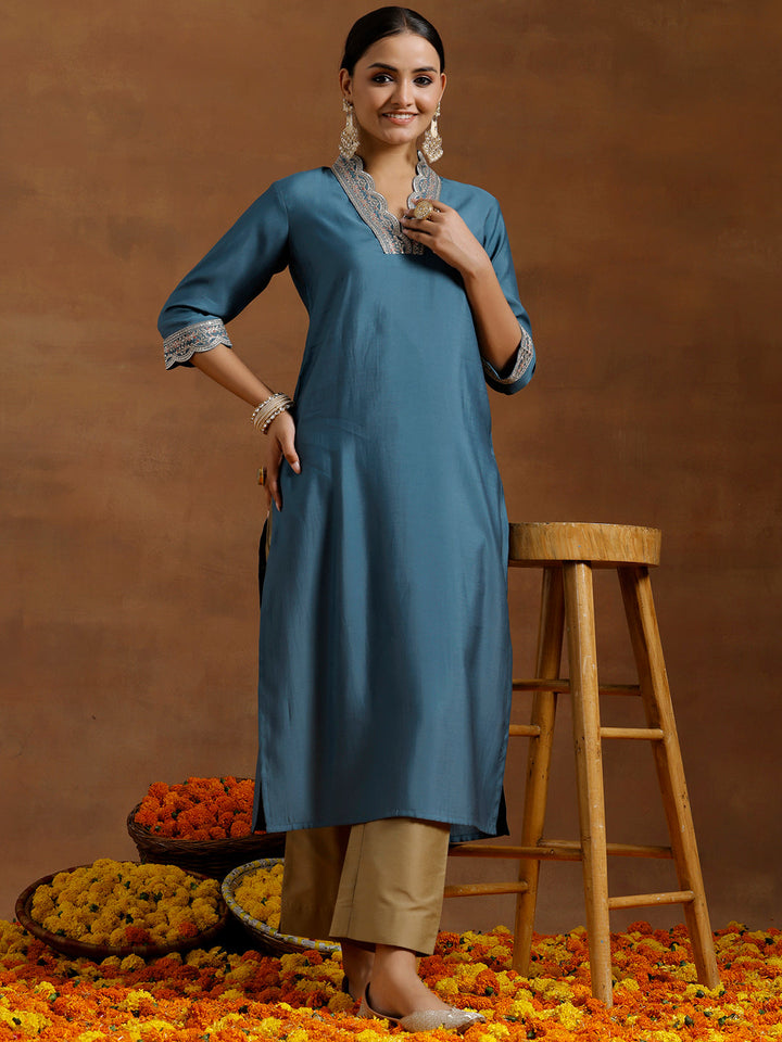 Blue Embroidered Silk Straight Kurta
