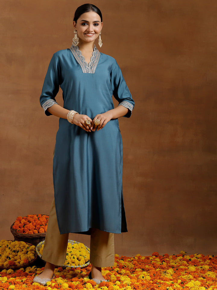 Blue Embroidered Silk Straight Kurta
