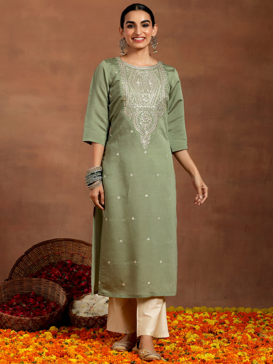 Green Embellished Silk Straight Kurta