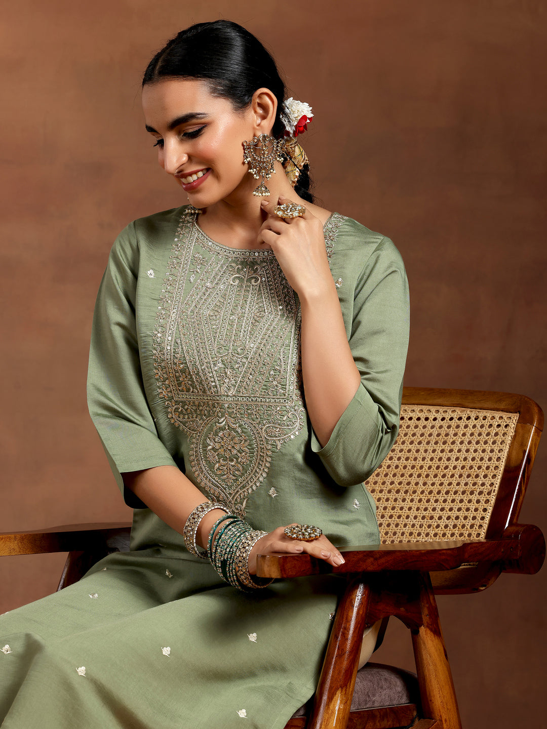 Green Embellished Silk Straight Kurta