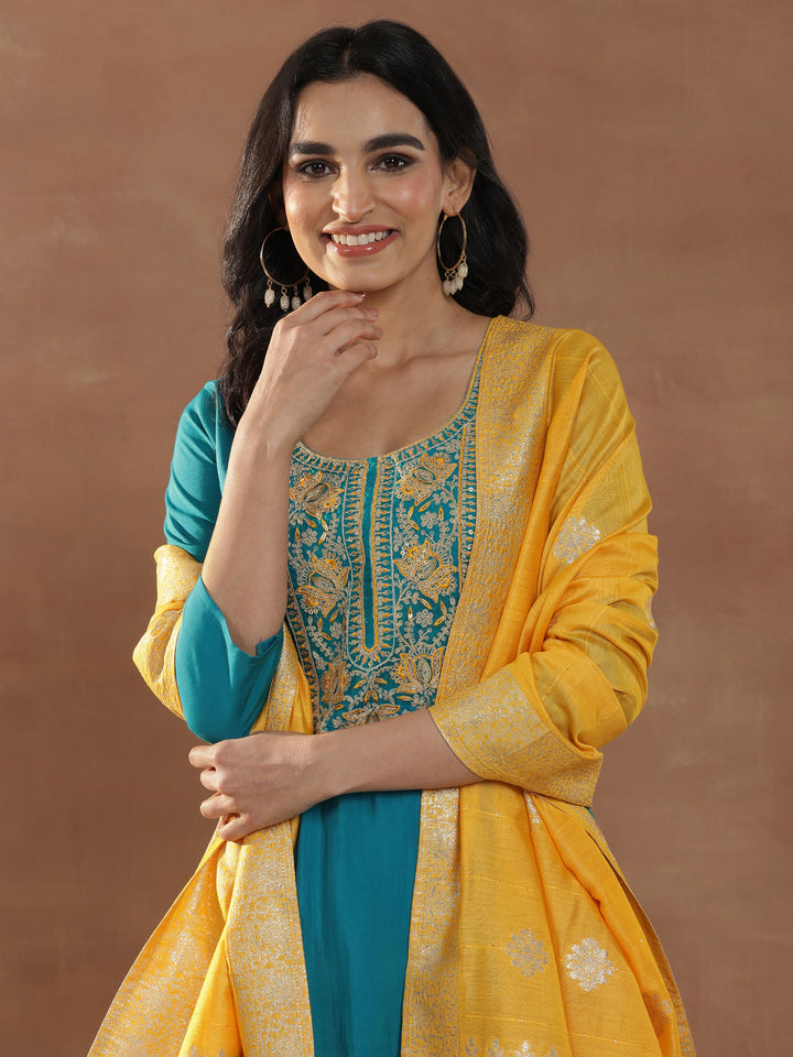 Green Yoke Design Silk Blend Straight Suit Set With Dupatta
