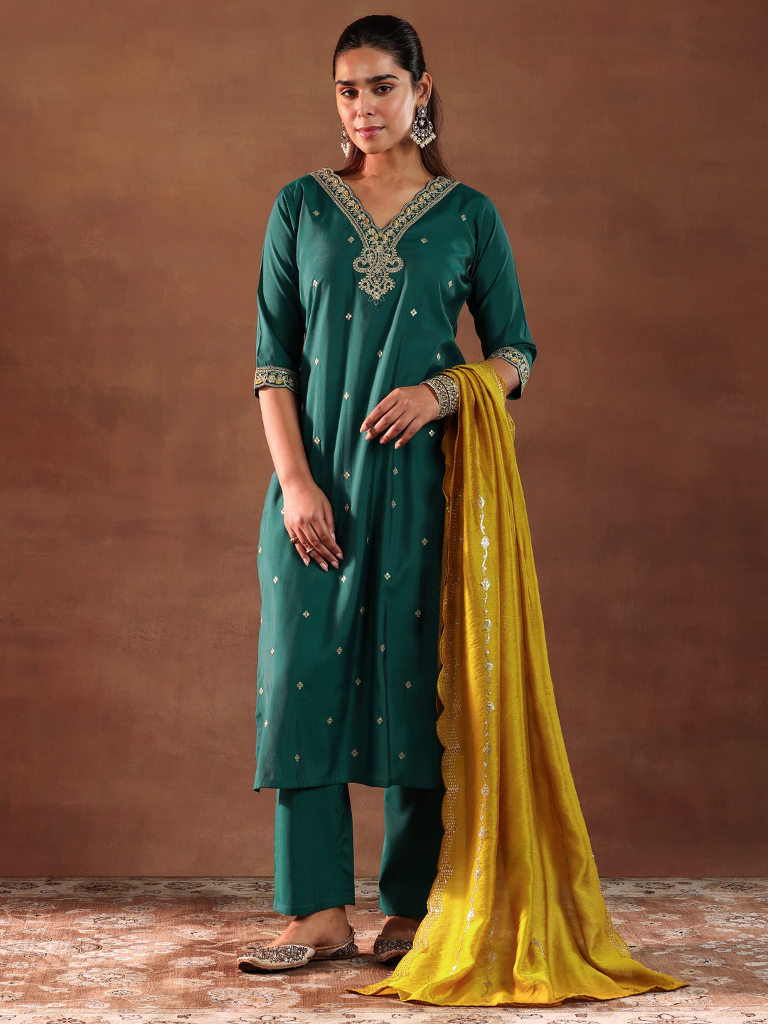 Rama Green Embroidered Silk Blend Straight Suit With Dupatta