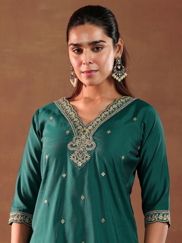 Rama Green Embroidered Silk Blend Straight Suit With Dupatta