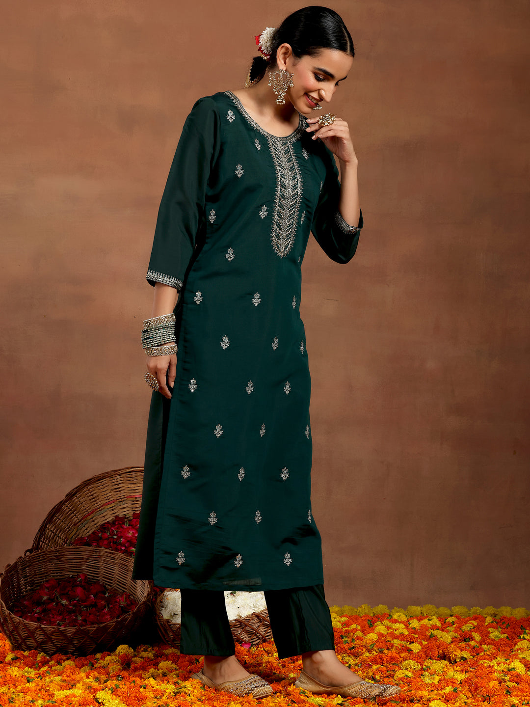 Green Embroidered Silk Blend Straight Suit With Dupatta