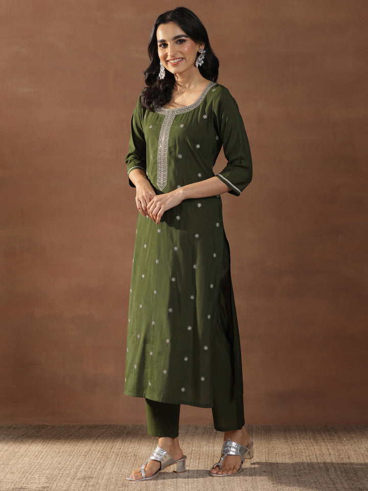 Olive Embroidered Silk Blend Straight Suit Set With Dupatta