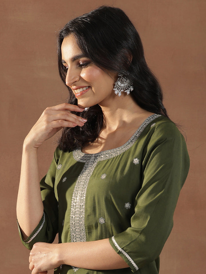 Olive Embroidered Silk Blend Straight Suit Set With Dupatta