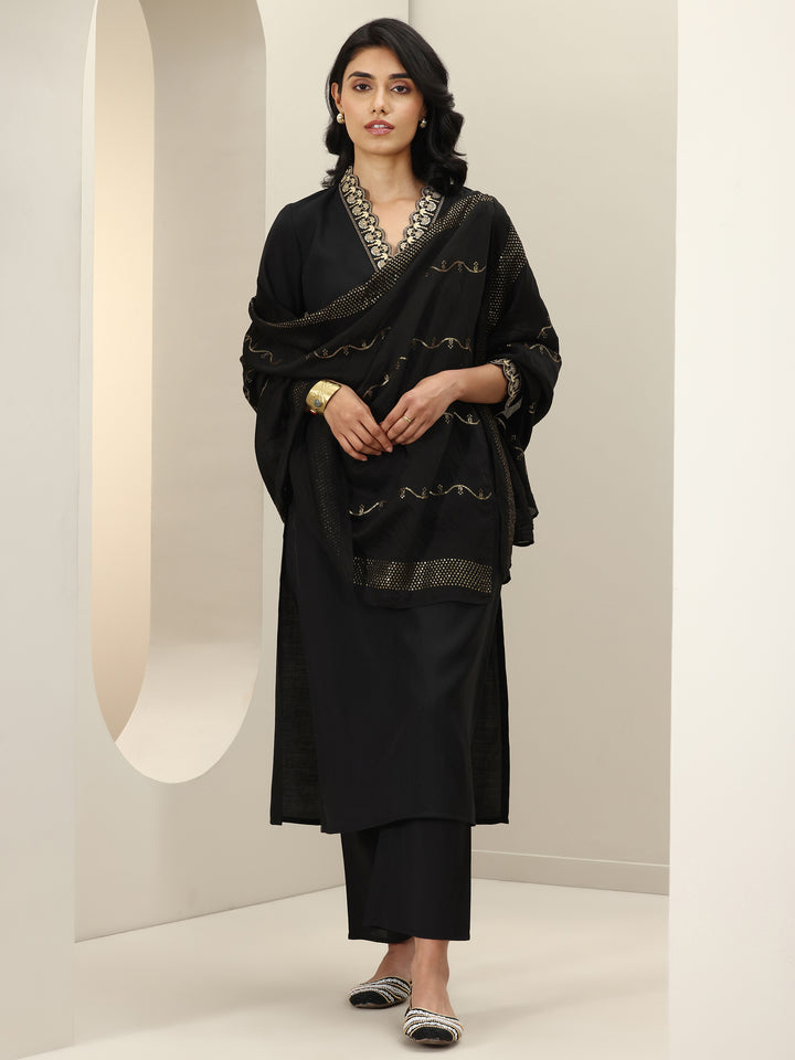 Black Embroidered Silk Blend Straight Suit Sets With Dupatta