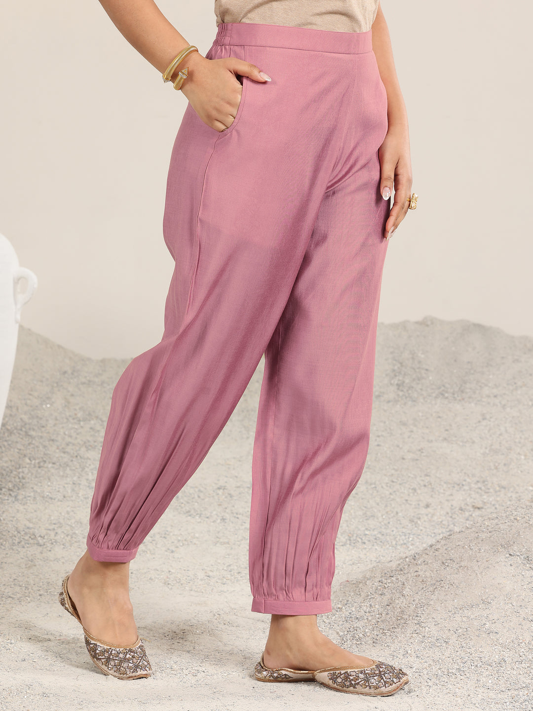 Mauve Embroidered Silk Blend Straight Suit With Dupatta