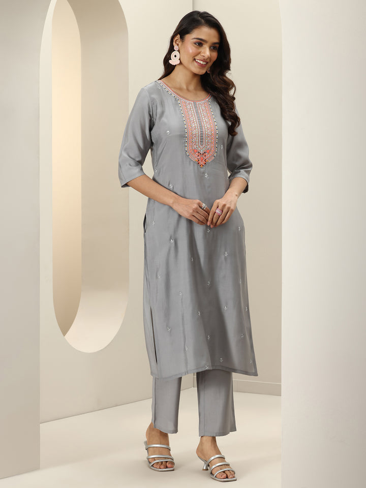 Grey Embroidered Silk Blend Straight Suit Sets With Dupatta