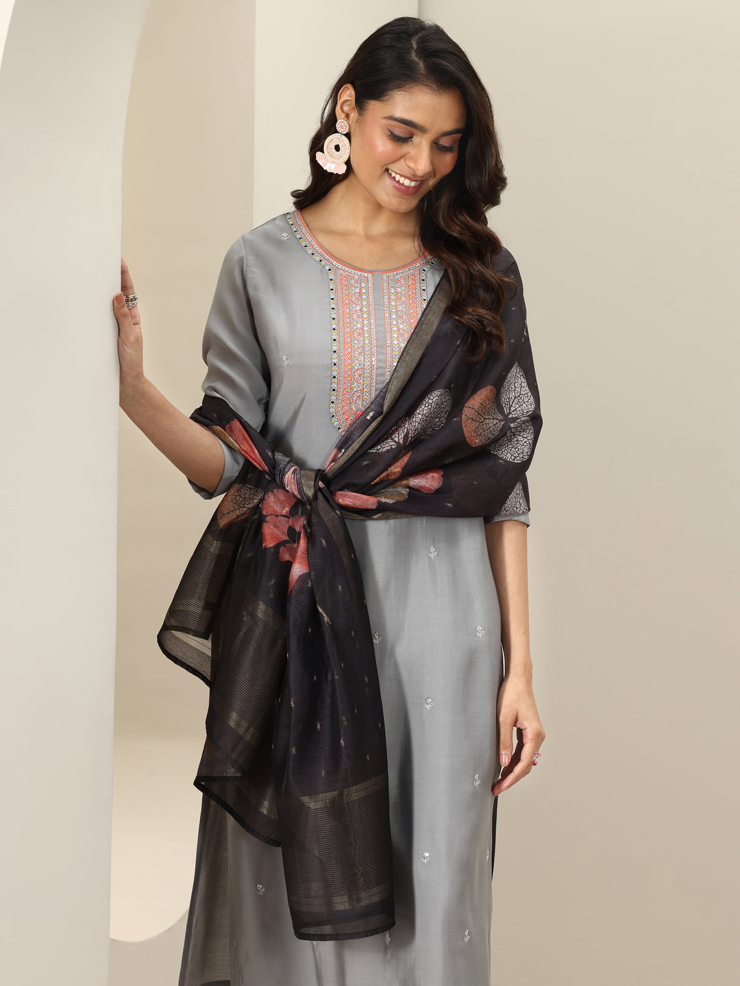 Grey Embroidered Silk Blend Straight Suit Sets With Dupatta