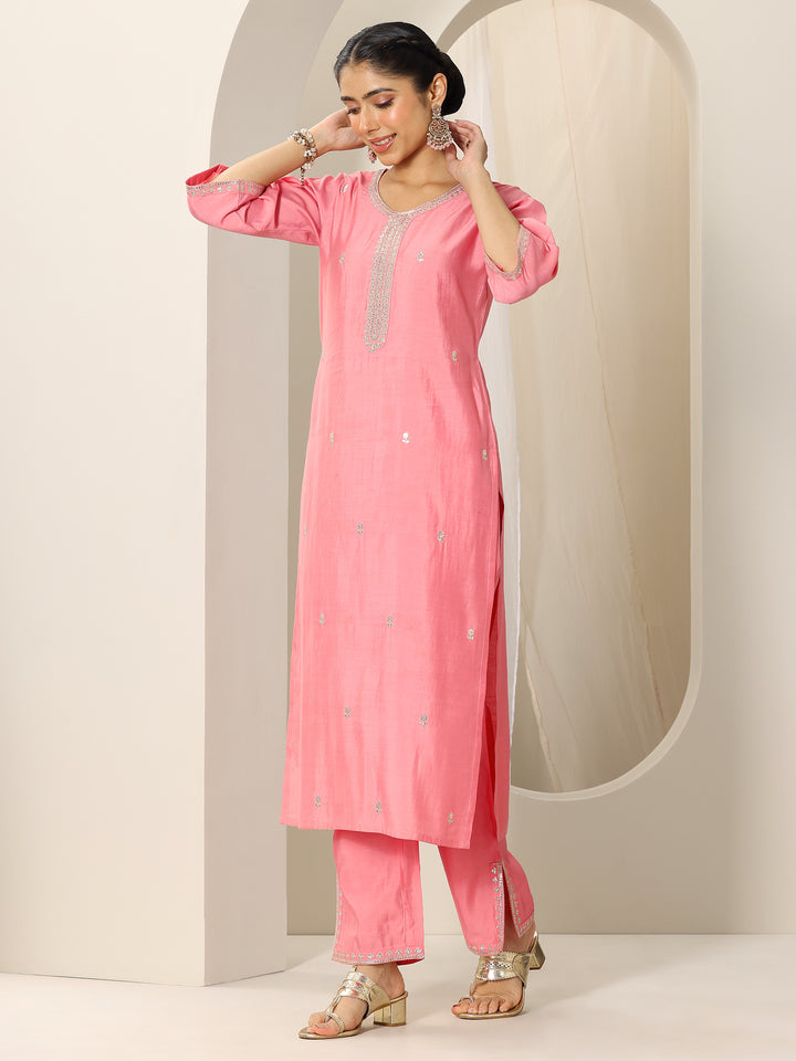 Peach Embroidered Silk Blend Straight Suit Set With Dupatta