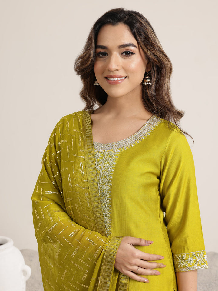 Green Yoke Design Silk Blend Straight Suit Set With Dupatta