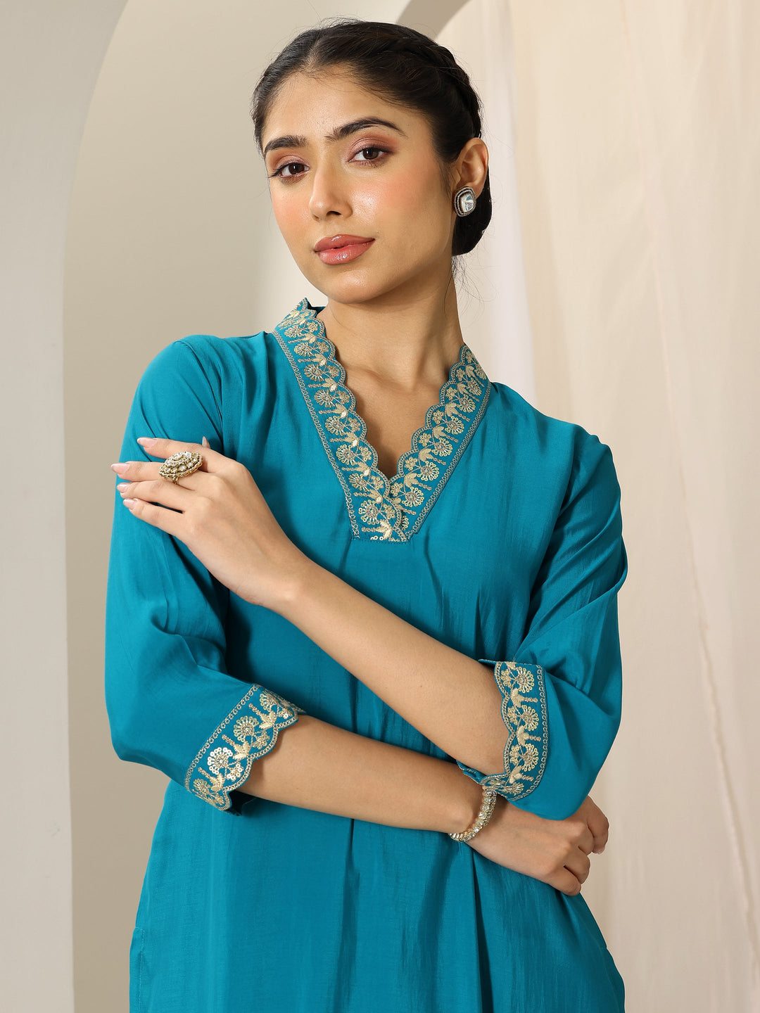 Turquoise Yoke Design Silk Blend Straight Suit Set With Dupatta