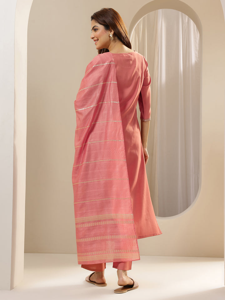 Peach Embroidered Silk Blend Straight Suit Sets With Dupatta
