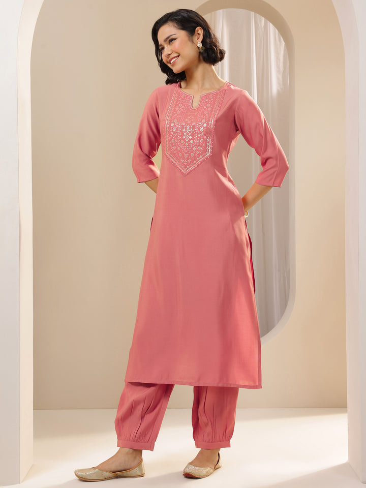 Peach Embroidered Silk Blend Straight Suit Sets With Dupatta
