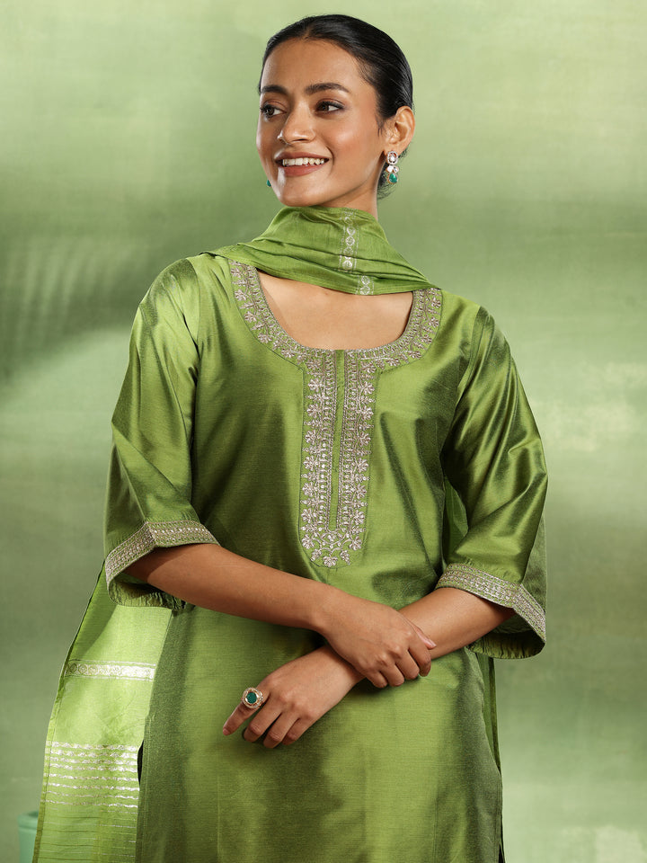 Green Yoke Design Silk Blend Straight Suit With Dupatta