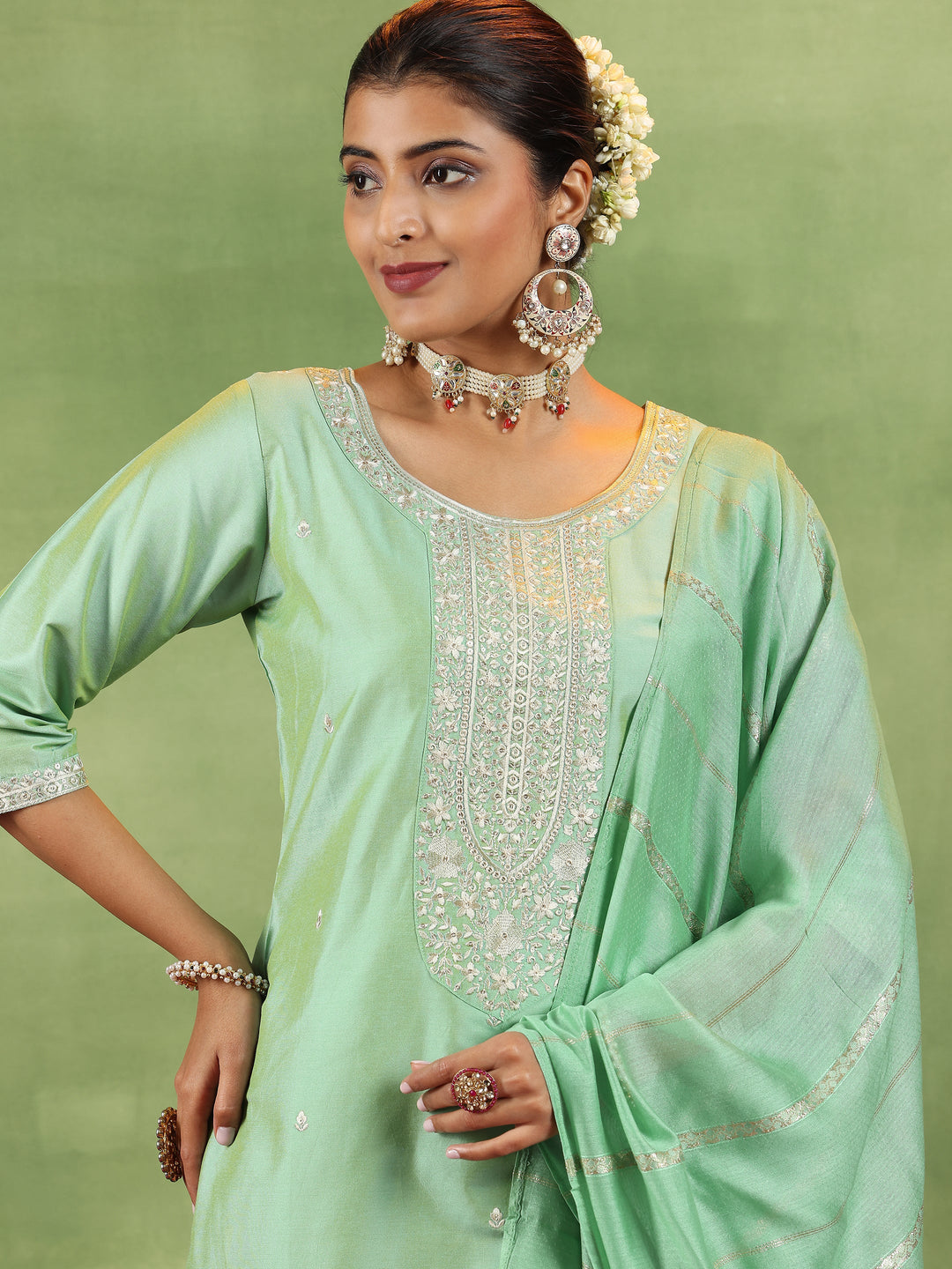 Green Embroidered Silk Blend Straight Suit With Dupatta