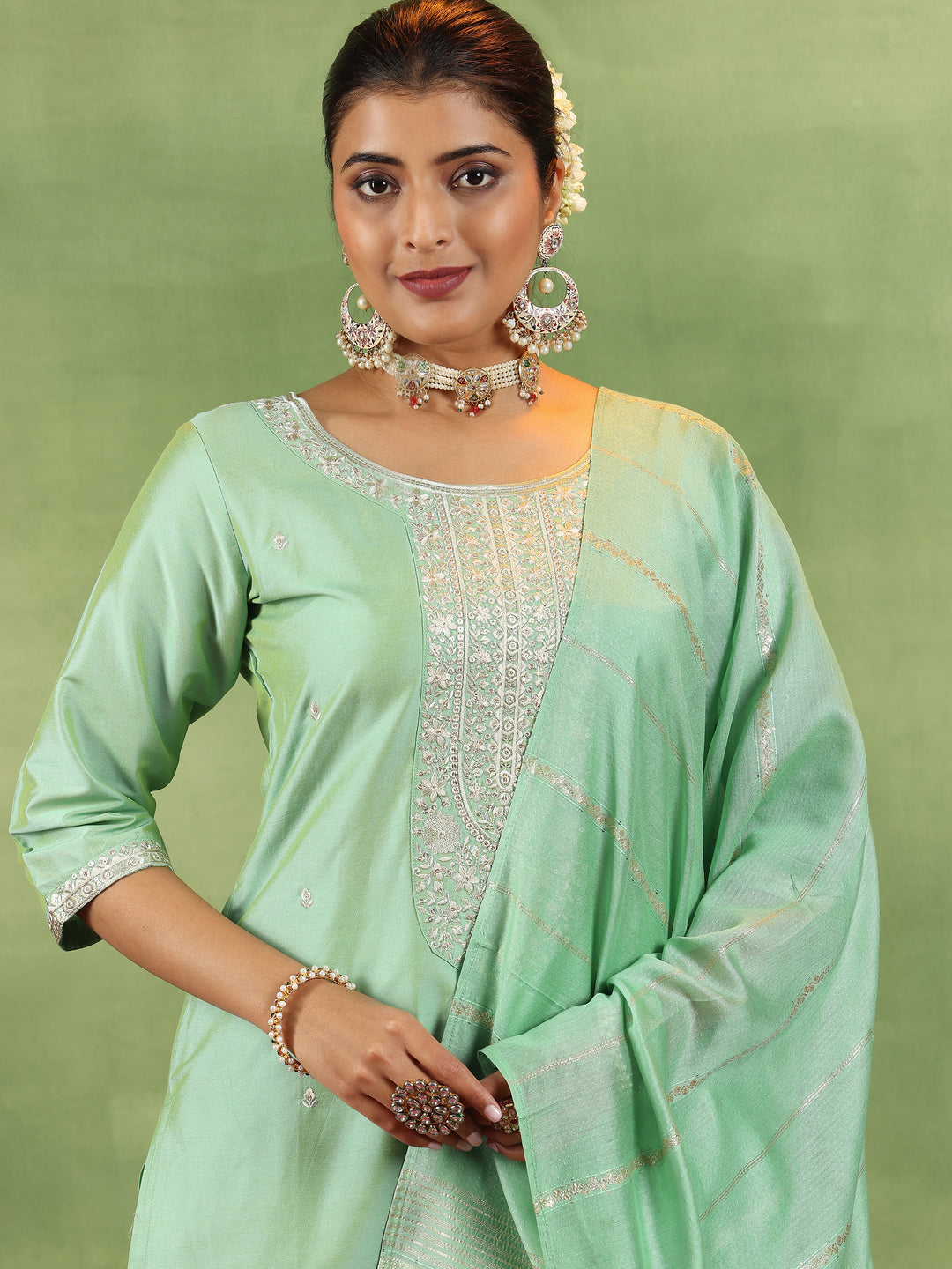 Green Embroidered Silk Blend Straight Suit With Dupatta