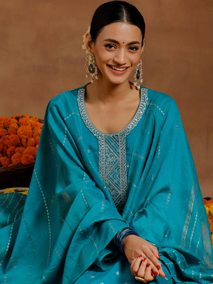 Green Yoke Design Silk Blend Straight Suit With Dupatta