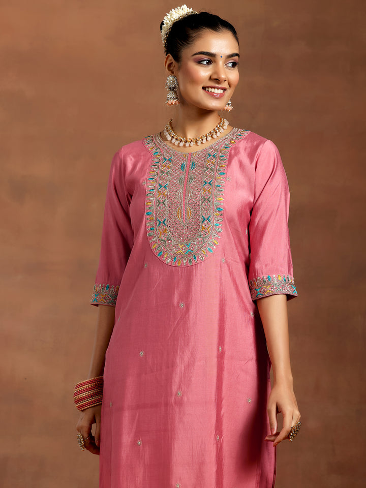 Peach Embroidered Silk Blend Straight Suit With Dupatta