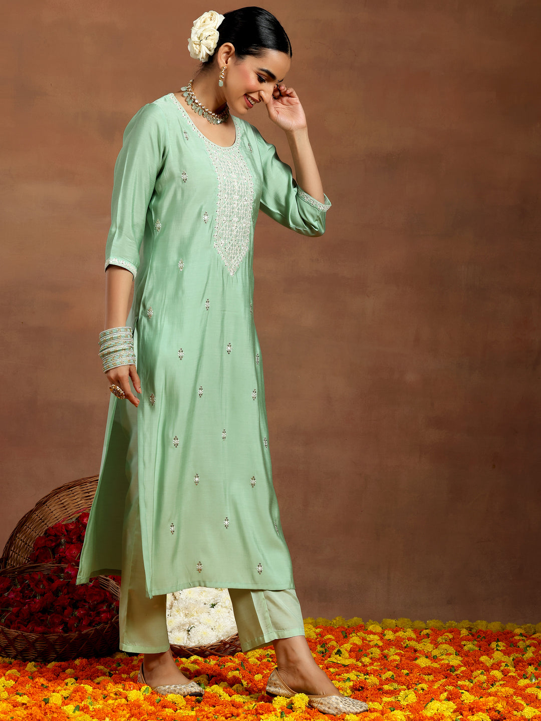 Green Embroidered Silk Blend Straight Suit With Dupatta
