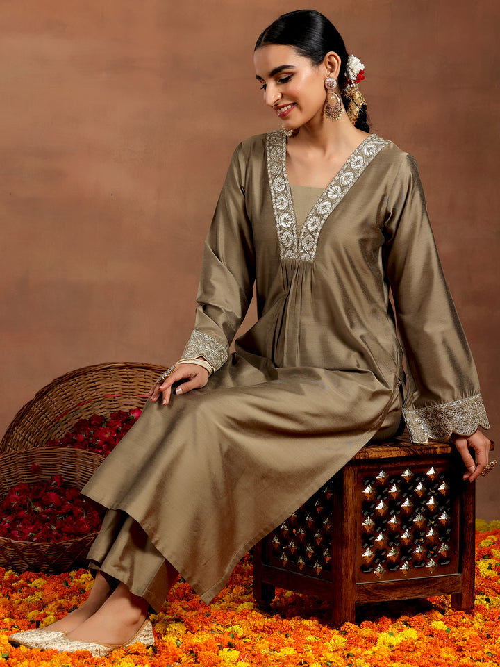 Gold Yoke Design Silk Blend Straight Kurta Set