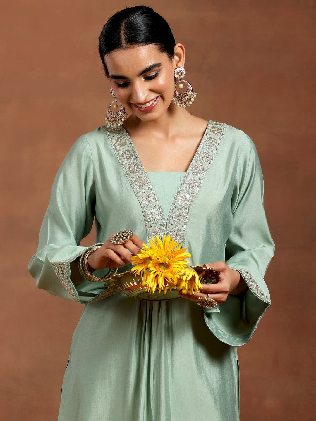 Green Yoke Design Silk Blend Straight Kurta Set