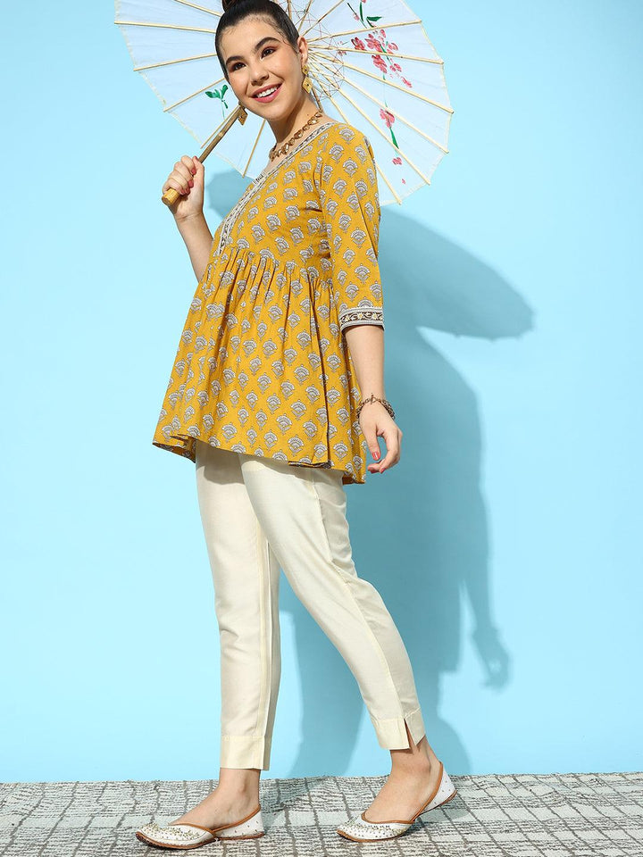 Off White Solid Silk Trousers