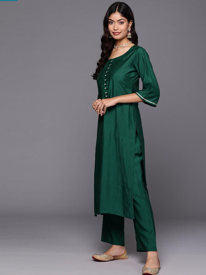 Green Solid Silk Blend Straight Suit With Dupatta