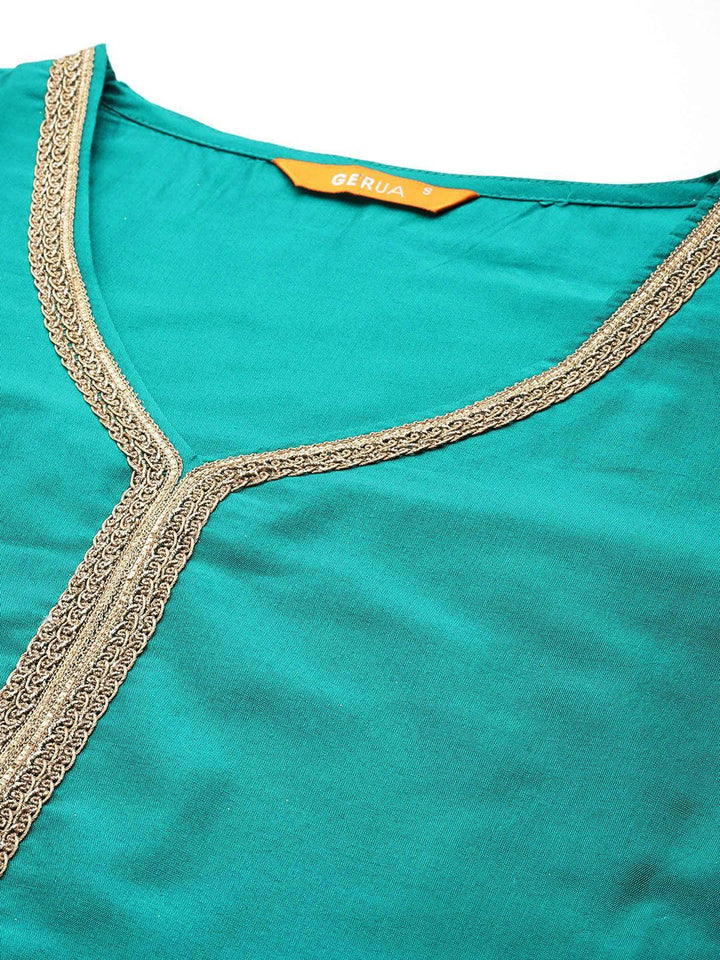 Green Solid Silk Blend Straight Suit With Dupatta