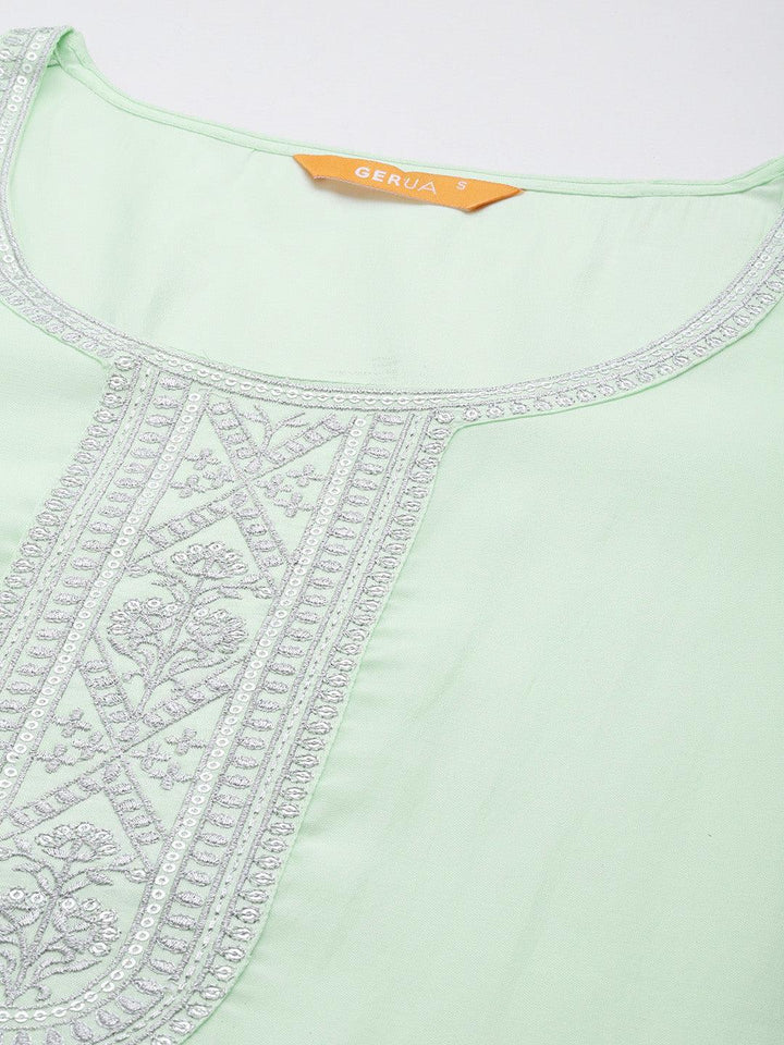 Green Yoke Design Silk Blend Straight Suit With Dupatta