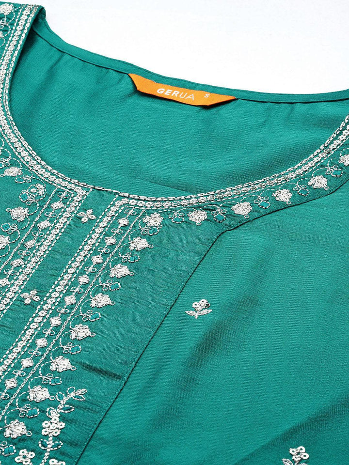 Green Yoke Design Silk Blend Straight Suit With Dupatta