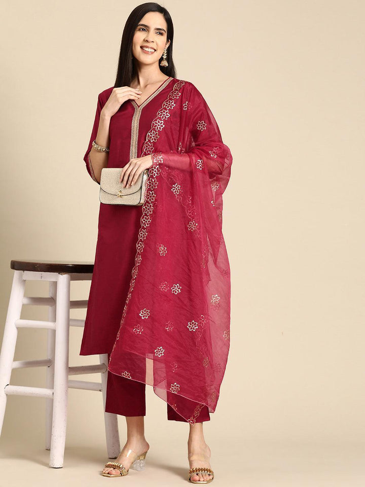 Maroon Solid Silk Blend Straight Suit With Dupatta